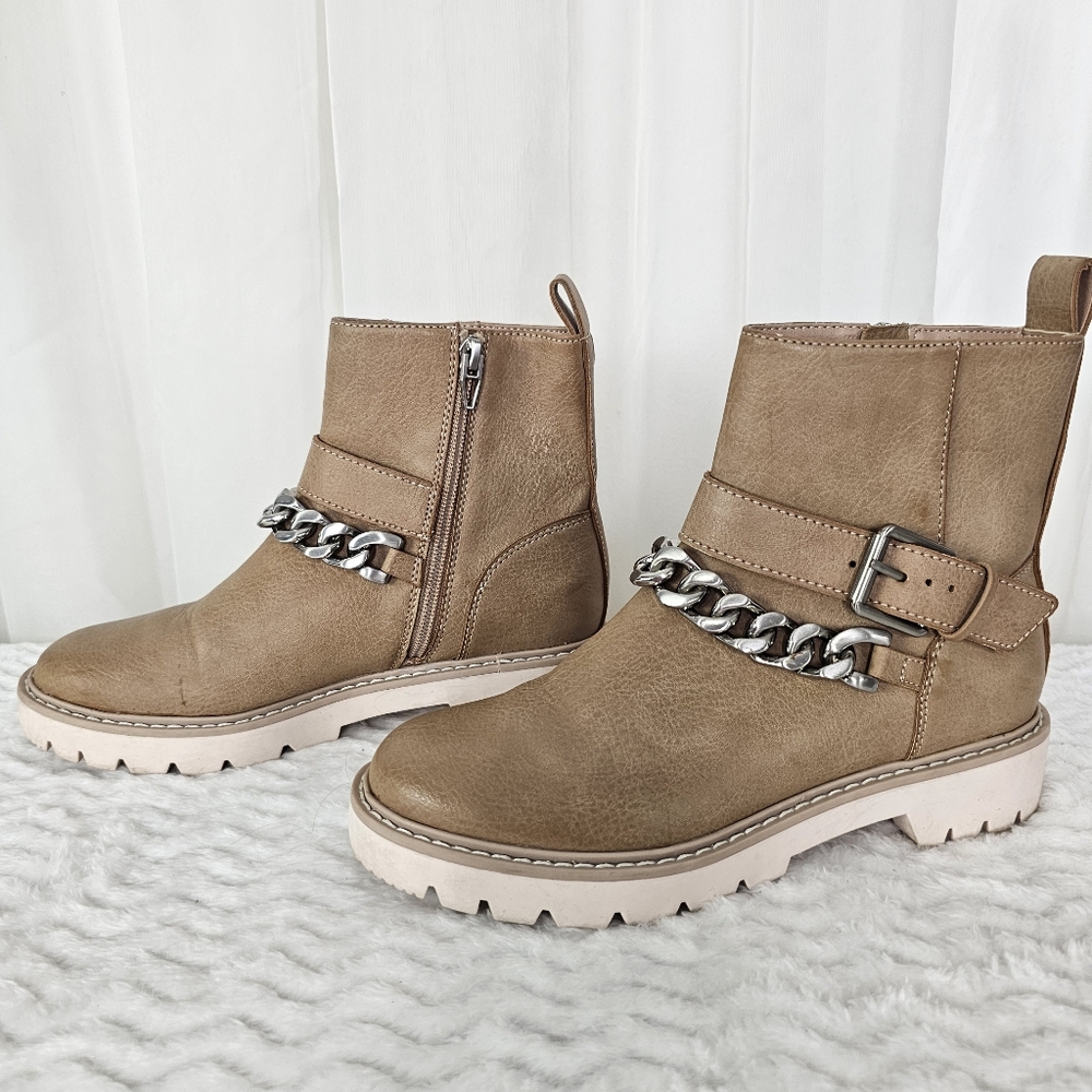Dolce Vita Padua Taupe Chain-Trim Lug Sole Ankle Boots Size 6 - Picture 3 of 12